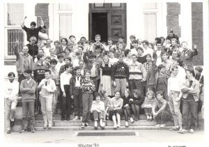 Uczestnicy obozu w Jadwisinie 1990