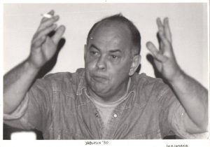 Jacek Kuroń wykłada na obozie w Jadwisinie, 1990