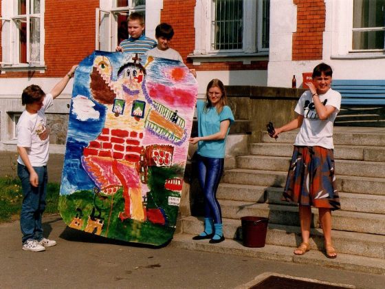 Zajęcia plastyczne z prof. Anną Bochenek, Jadwisin 1993
