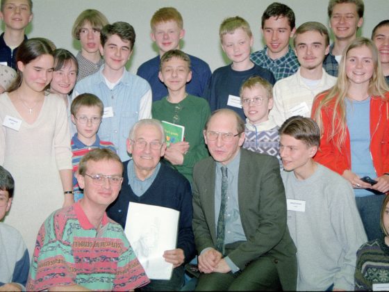 Ryszard Rakowski i Andrzej Wajda podczas obozu w Jadwisinie, 1999